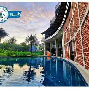 Atom Phuket -sha Otel