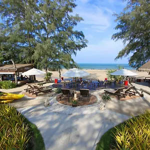 https://lanta-castaway-resort.koh-lantahotels.net