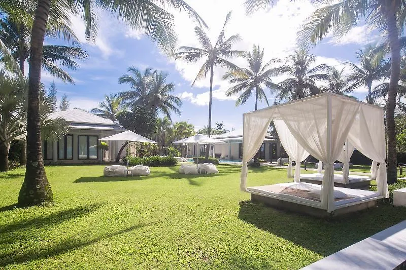 The Anda Mani Khaolak Beachfront Villas Khao Lak 5*,